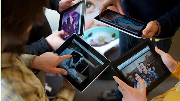 Students Who Love Technology